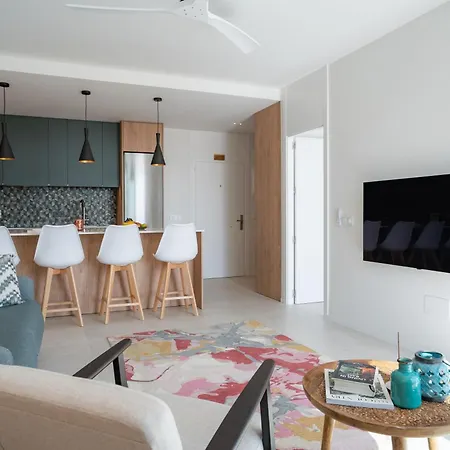 Apartment Torre De La Roca With Amazing Sea Views! *